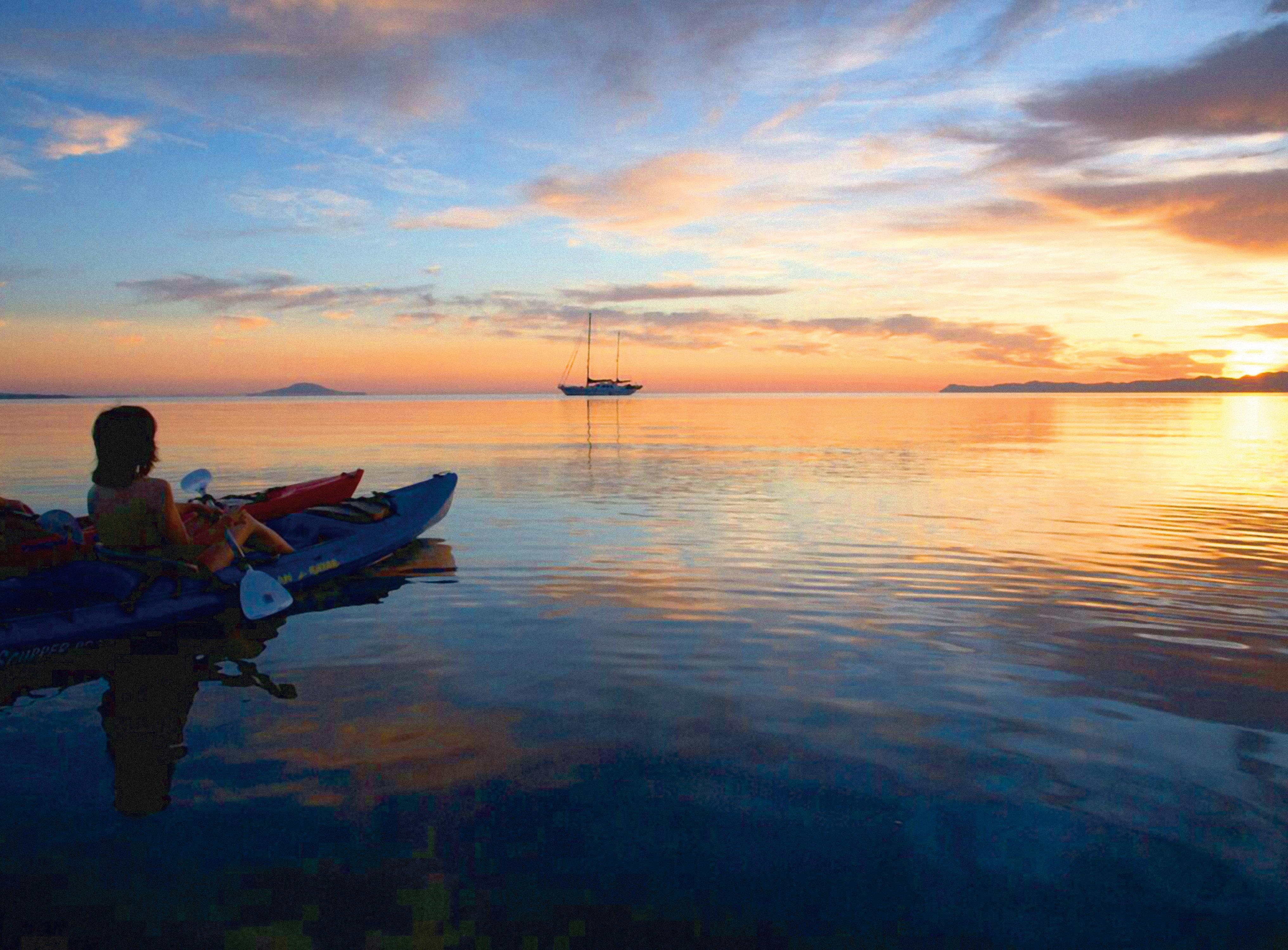 Loreto Bay Golf Resort & Spa At Baja Exteriör bild Sunset over the lagoon